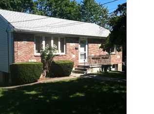 40 Valley View Dr, Yonkers, NY 10710