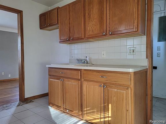2nd image of 22732 Rosalind Ave