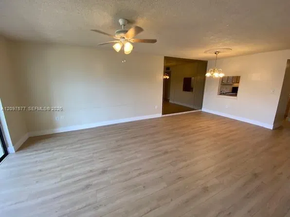 7401 NW 85th St APT 202, Fort Lauderdale, FL 33321
