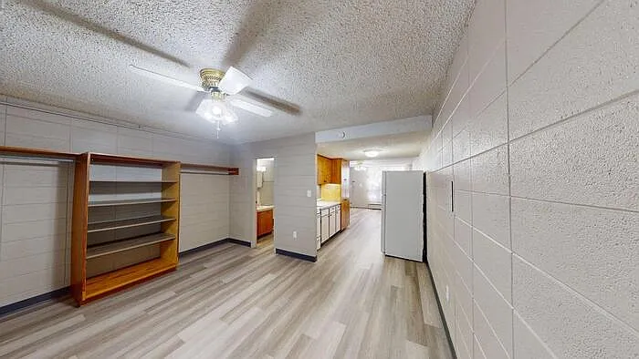 Studio, 1.0 bath, $750 — Photo 3