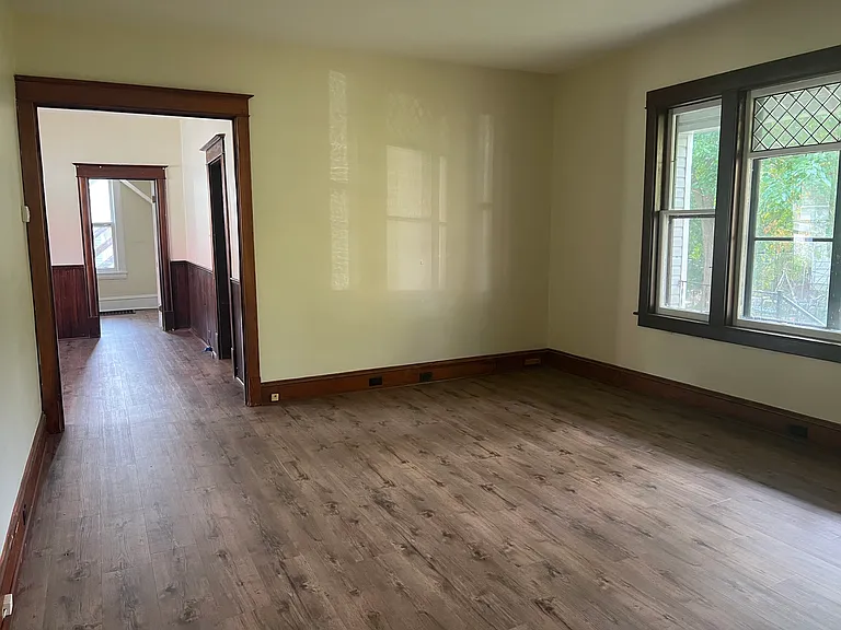 1221 Summit St — Photo 27