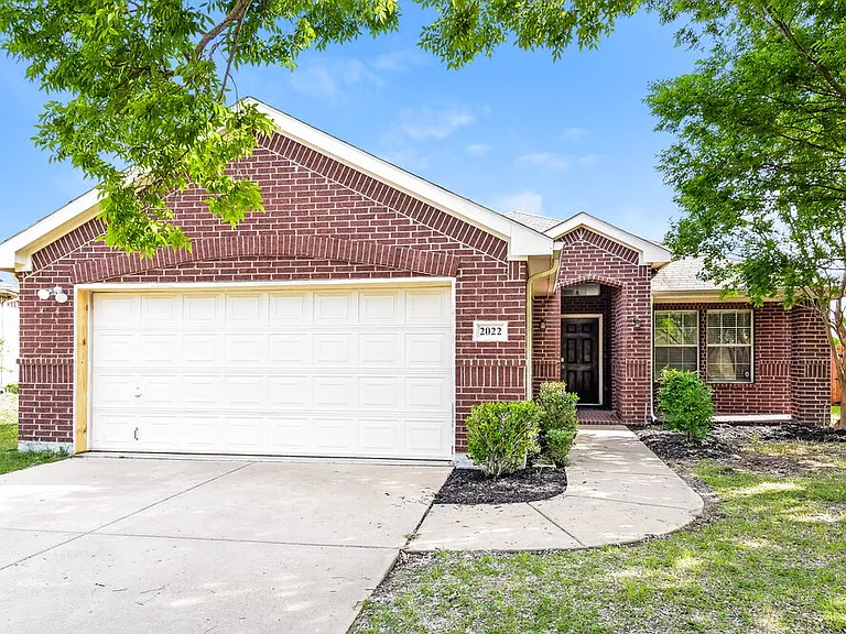 2022 Cobblestone Trl — Photo 1
