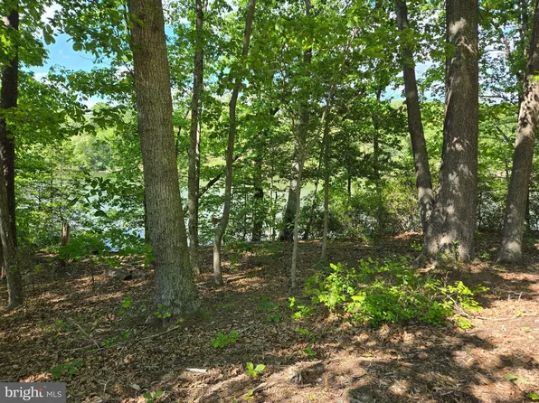 3 Seaside Ln, Ridge, MD 20680
