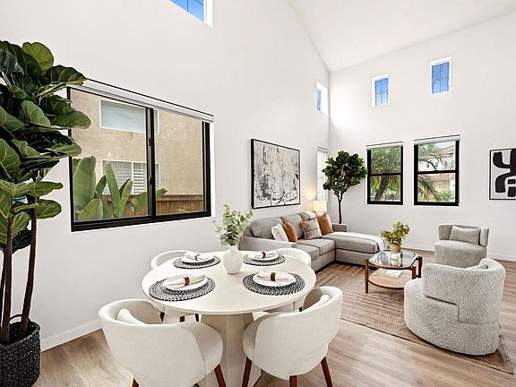 5th image of 922 Camino Del Sol
