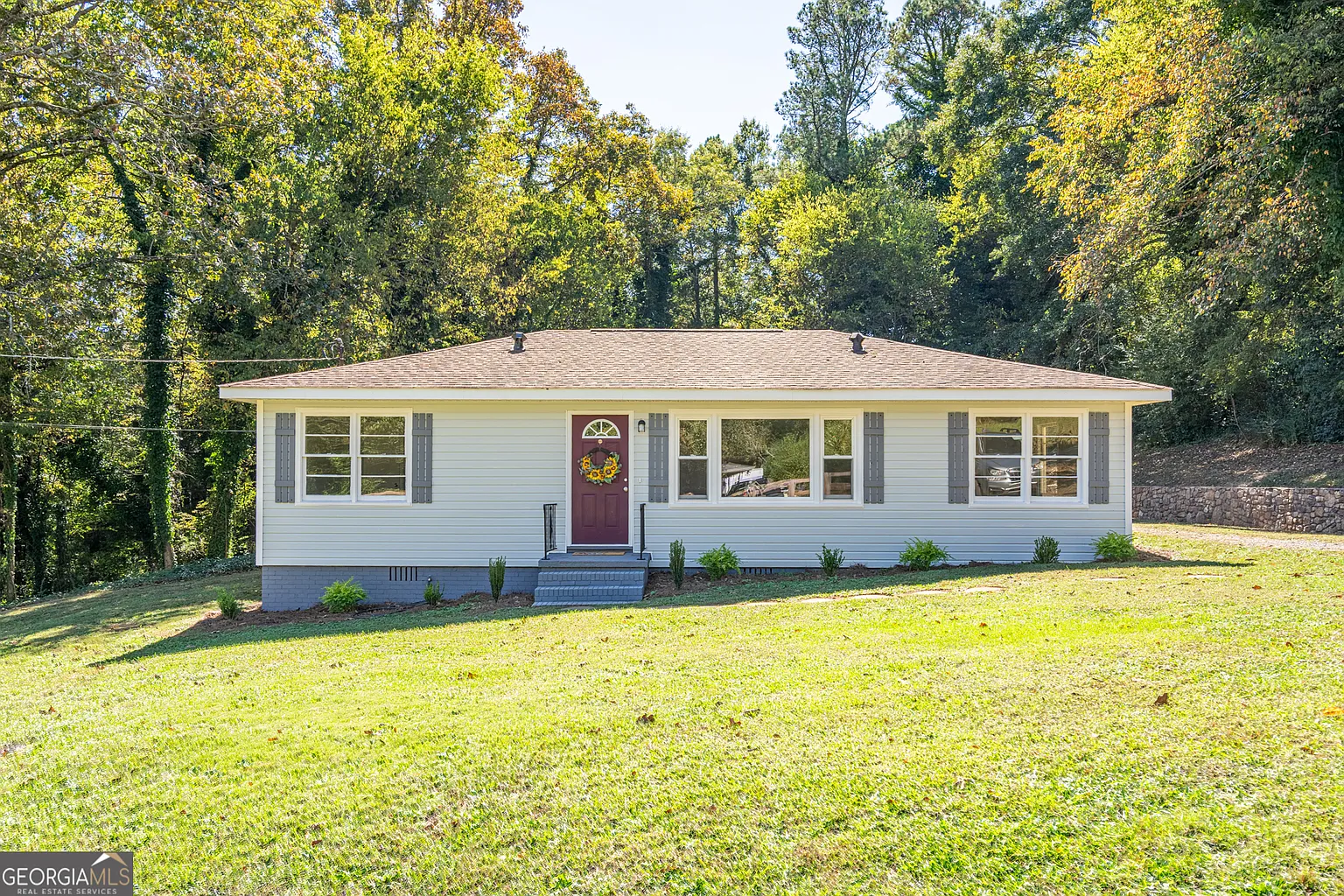 26 Lady Marian Dr NE photo 1
