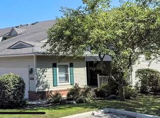 5639 Drake Hollow Dr W, West Bloomfield, MI 48322