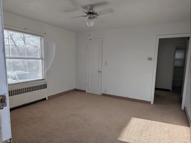 129 N 100 E #B — Photo 3