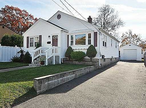 1st image of 266 Grosvenor Ave