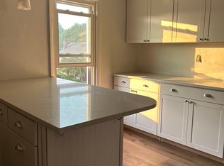 1296 5th St APT 2, Westmoreland City, PA 15692
