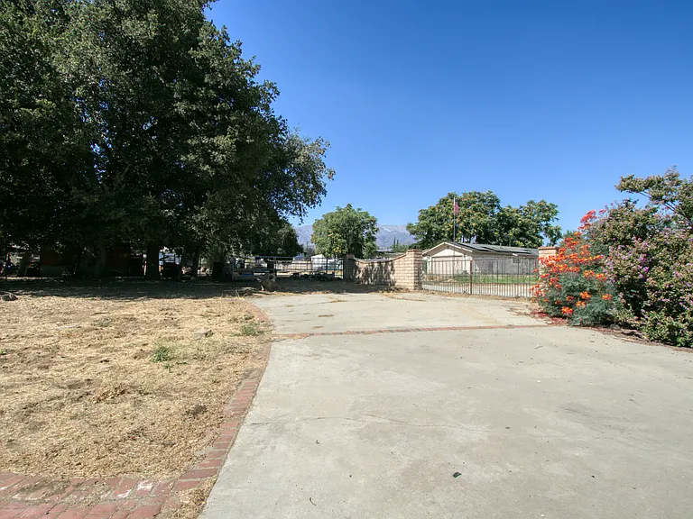 10315 Acacia Ln #2 — Photo 21