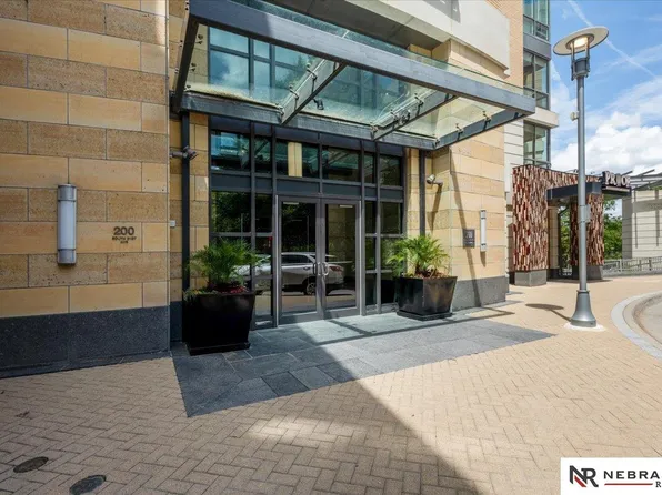 200 S 31st Ave APT 4502, Omaha, NE 68131
