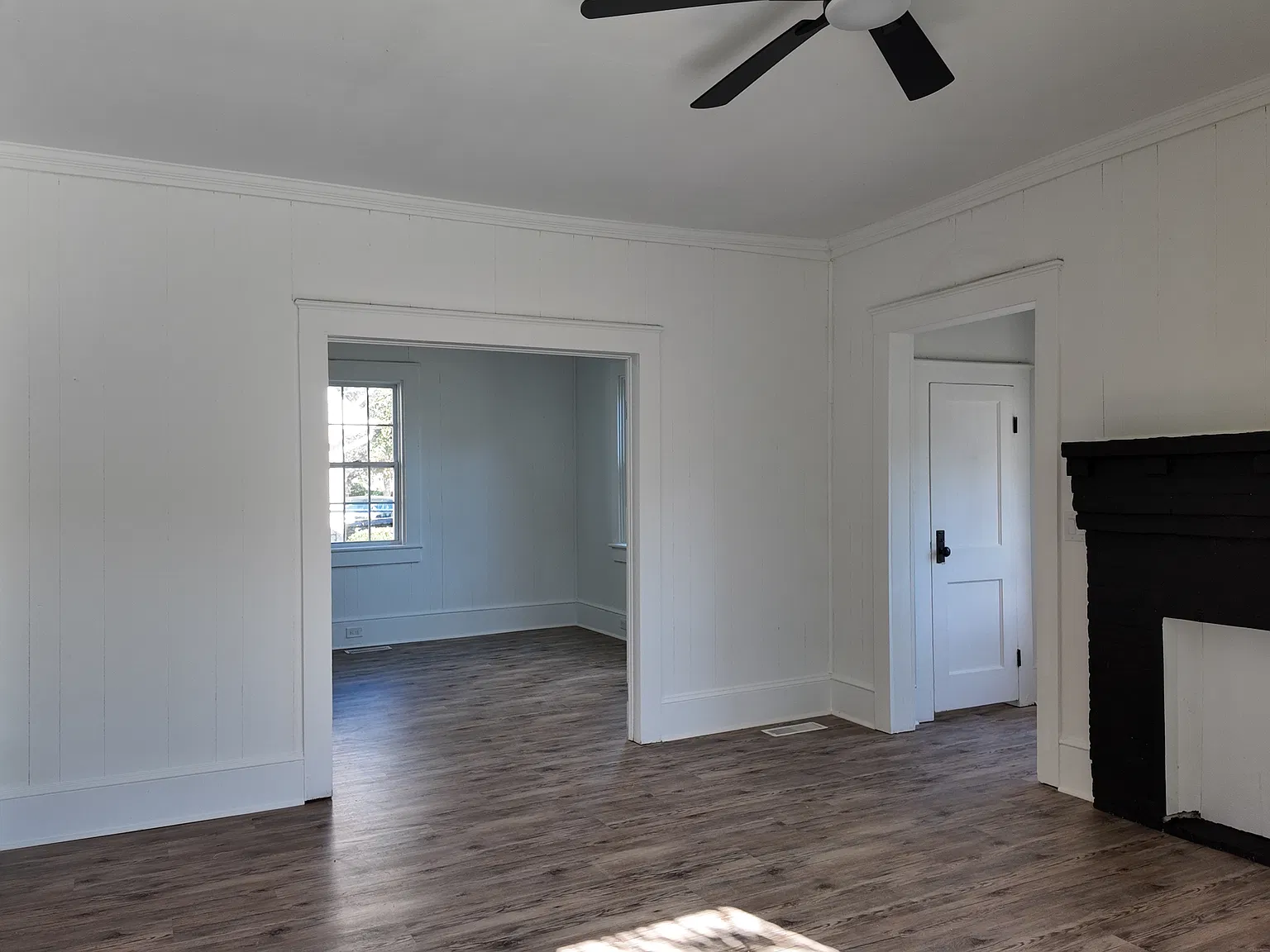 3 bed, 1.5 bath, 1277 sqft, $1,750 — Photo 2