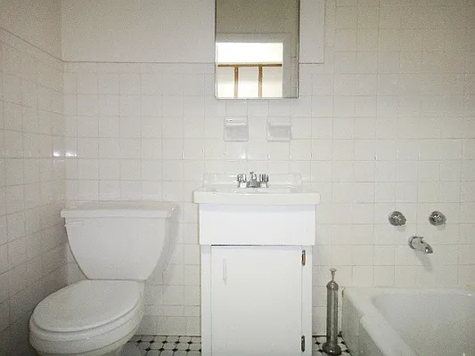 Rented by Balass Ralph, LREB | media 10