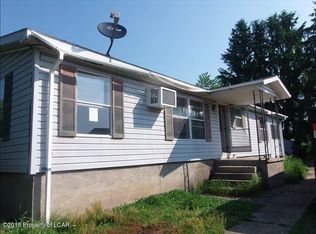 17 Thomas St, Exeter, PA 18643