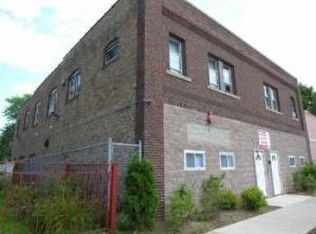 709 S McAlister Ave, Waukegan, IL 60085