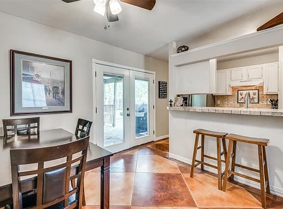 5th image of 2203 Brookdale Dr