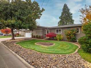 905 Comet Ave, Central Pt, OR 97502