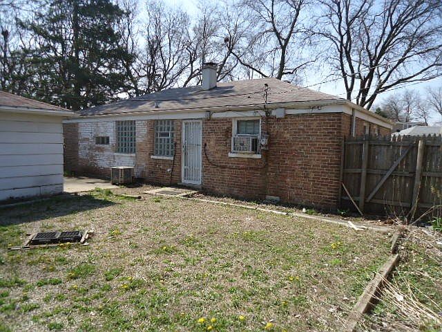 2nd image of 532 E 93rd St
