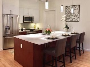 215 Lagrange St, Chestnut Hill, MA 02467