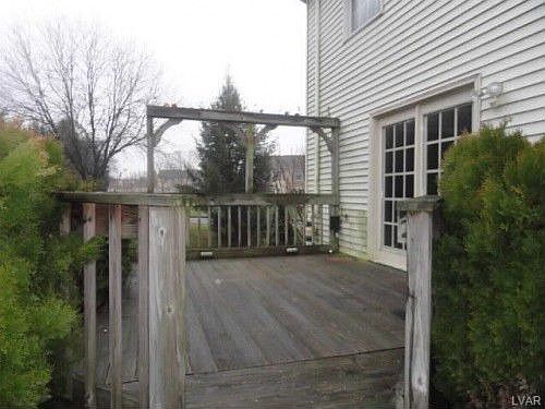 5th image of 3880 Danberry Dr