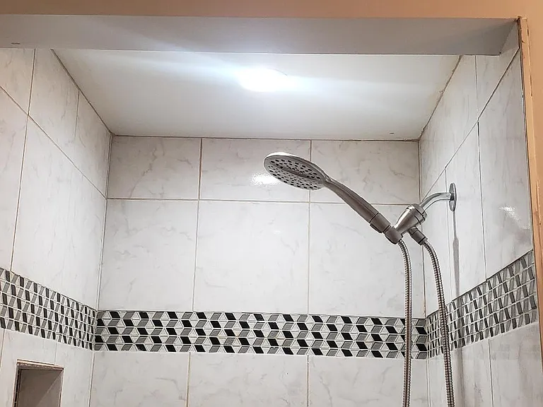 9685 Woodhenge Ct — Photo 12
