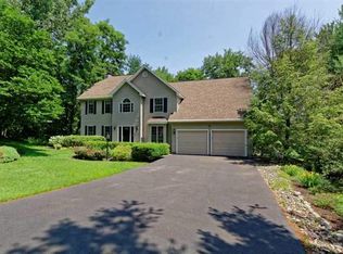 71 Mohawk Trl, Slingerlands, NY 12159