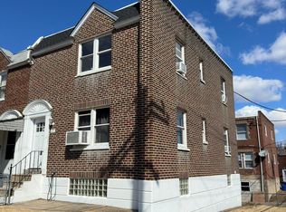 1471 Creston St, Philadelphia, PA 19149