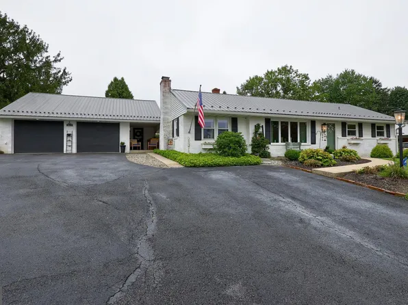 501 Longfellow Dr, Lancaster, PA 17602