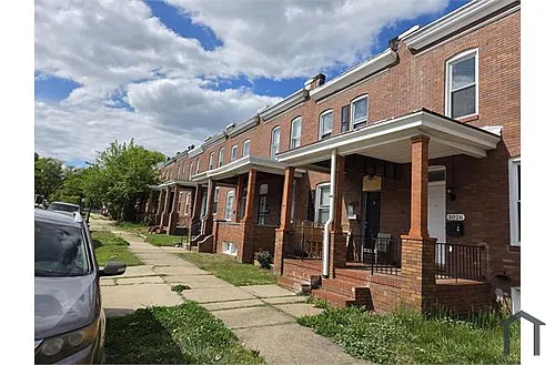 3028 Kenyon Ave Photo 1