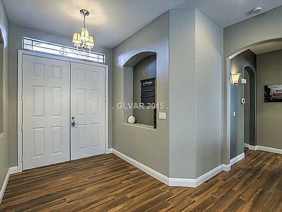 3rd image of 10527 Meadow Mist Ave