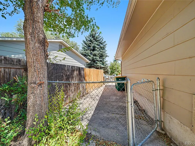 2414 Sonoma Dr — Photo 13