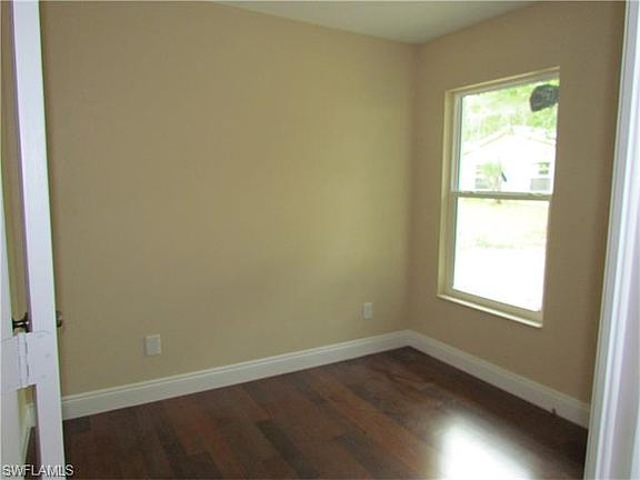 4th image of 5120 Coral Wood Dr