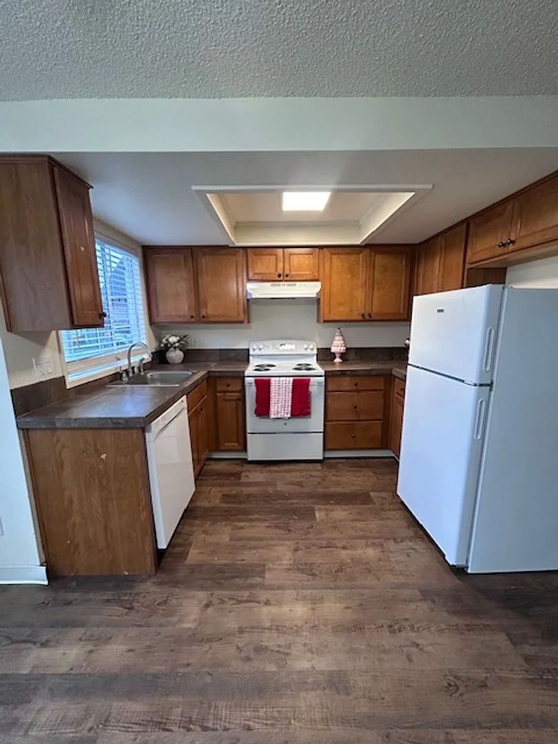 Ava Apartments — Photo 1