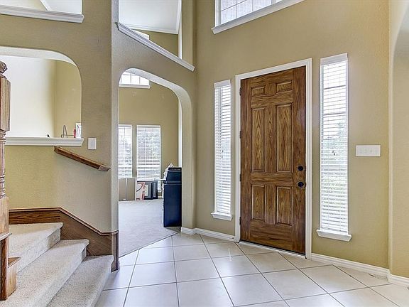 4th image of 1411 Delta Dr