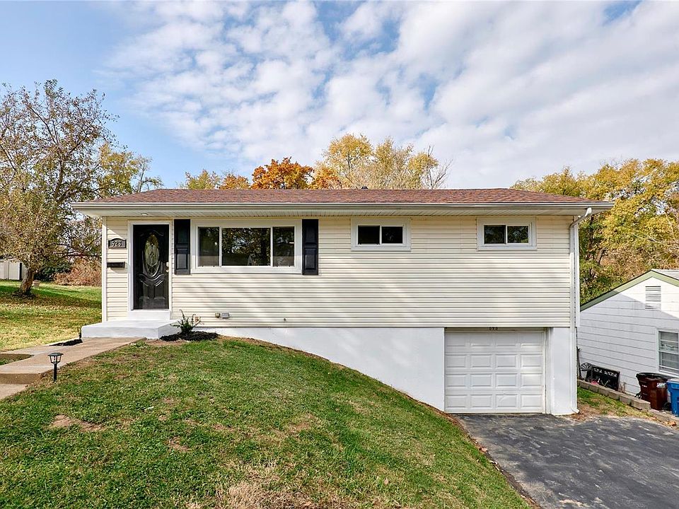 1st image of 523 Ames Pl