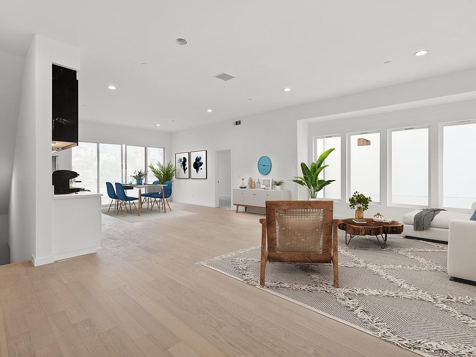 1st image of 3401 Fletcher Dr #2