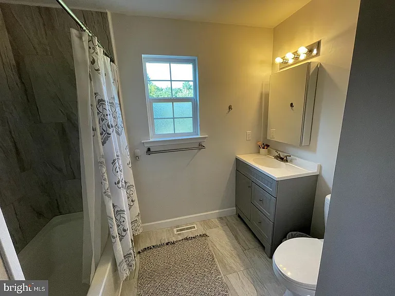 329 Clemens Rd — Photo 7