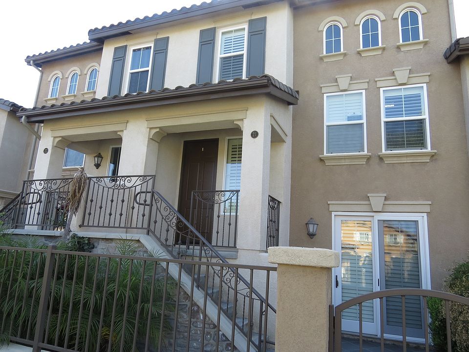 1st image of 10442 Duxbury Ln Unit 21
