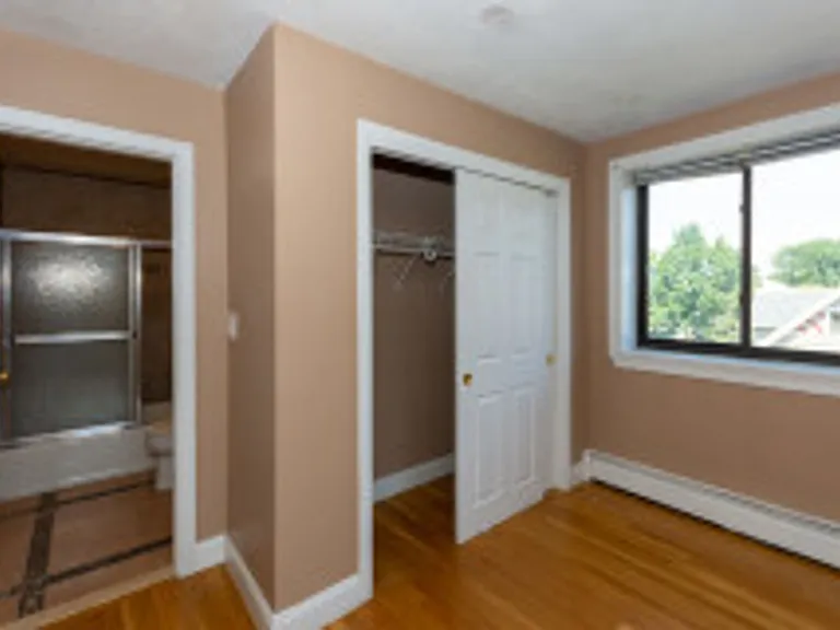 47 Gardner St #10 — Photo 3
