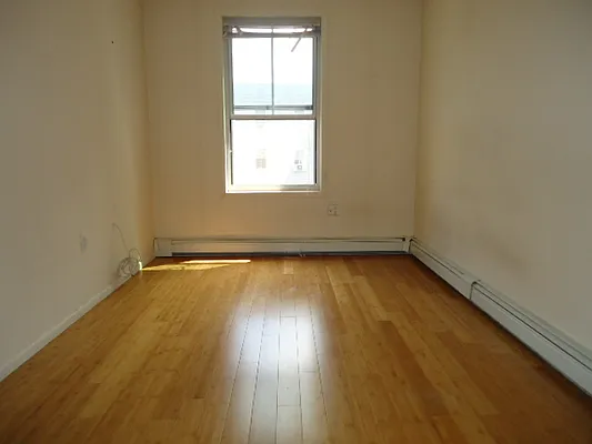 Rented by Hakeem Shahid, LREB | media 4