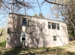 145 Hickory Cove Rd, Bryson City, NC 28713