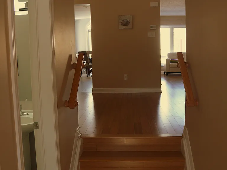 241 Hunterbrook N — Photo 2