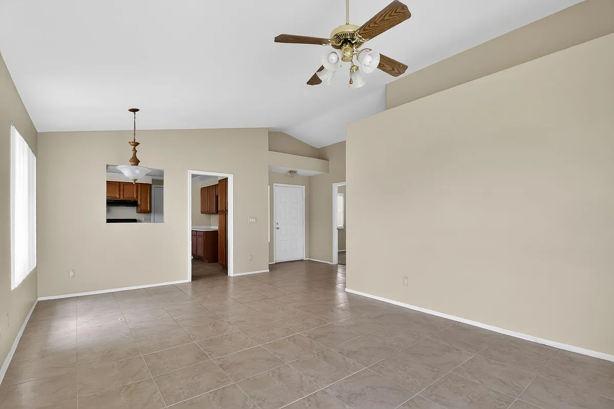 Building Photo - 4471 W Oraibi Dr