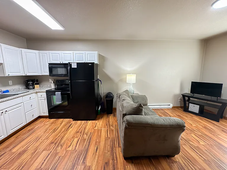 117 W Main St — Photo 46
