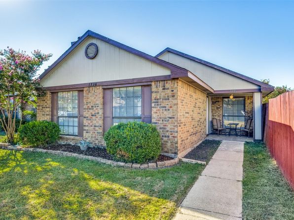 1736 Wheat Field Dr