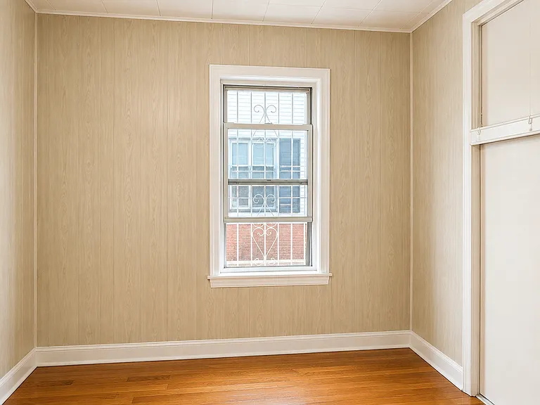 1870 Gleason Ave #1 — Photo 4