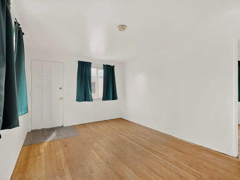 535 Washington St NE #1 — Photo 16