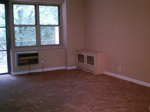4th image of 11 Park Ave APT 3K