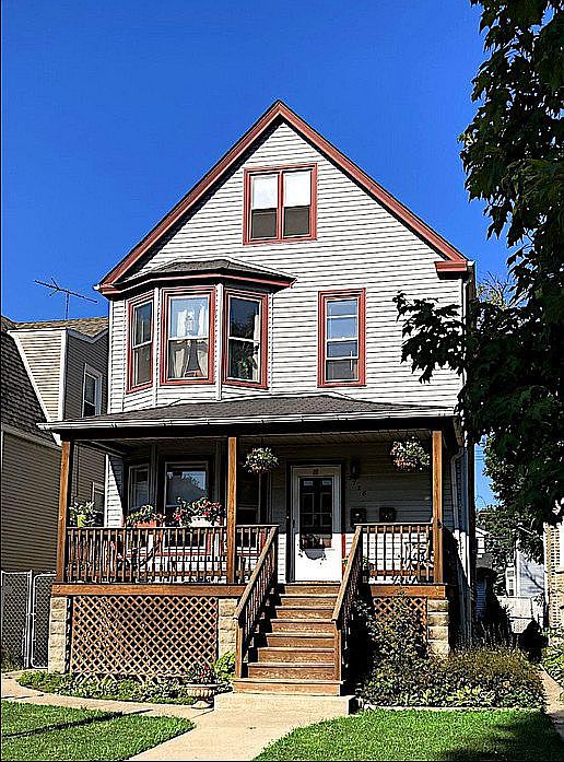 1st image of 3728 N St Louis Ave