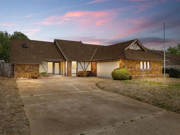 329 E Parkland Dr, Yukon, OK 73099